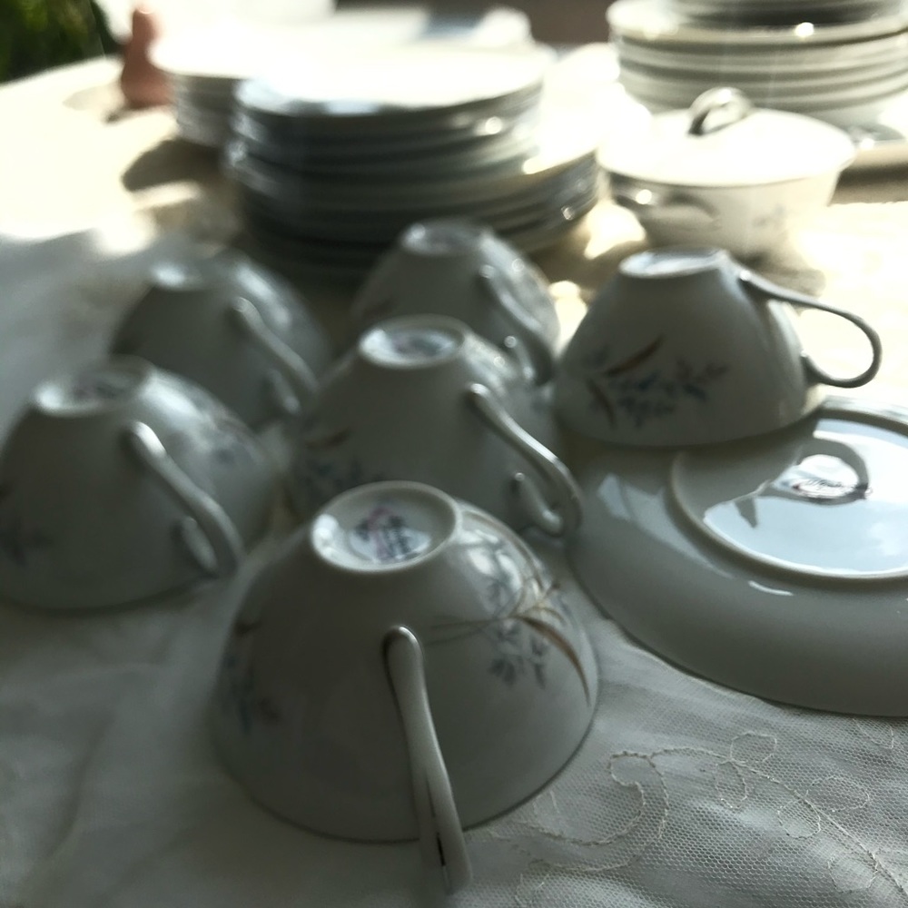 MCM Wentworth “Angelique” Fine China Set- Mid Century NOTE:$30 Extra Shipping - Picture 7 of 12